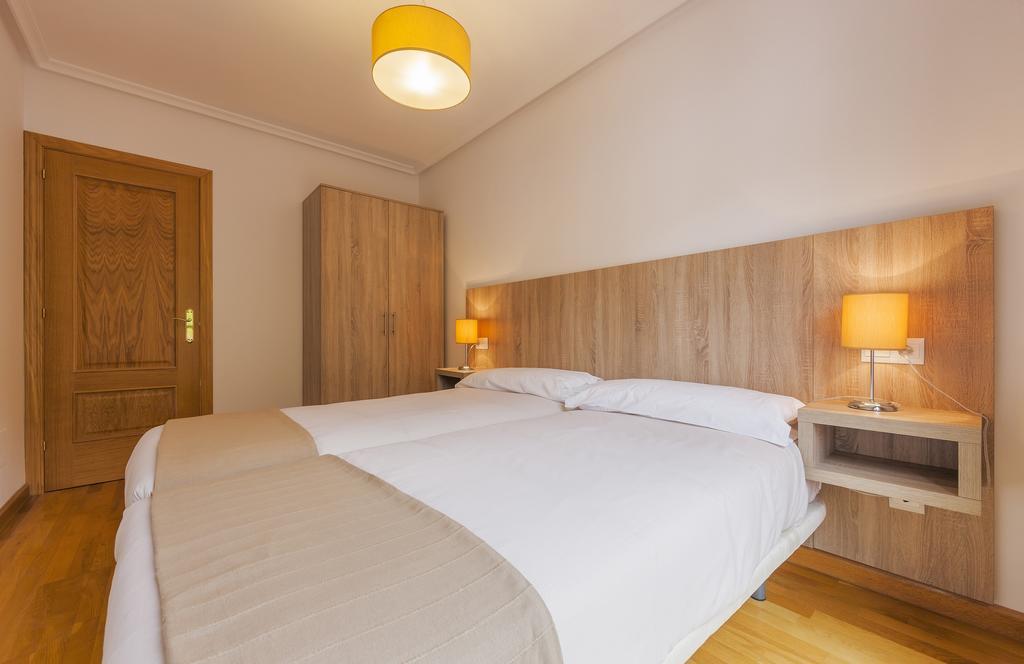 Apartamentos El Caxigu Аренас де Кабралес Стая снимка