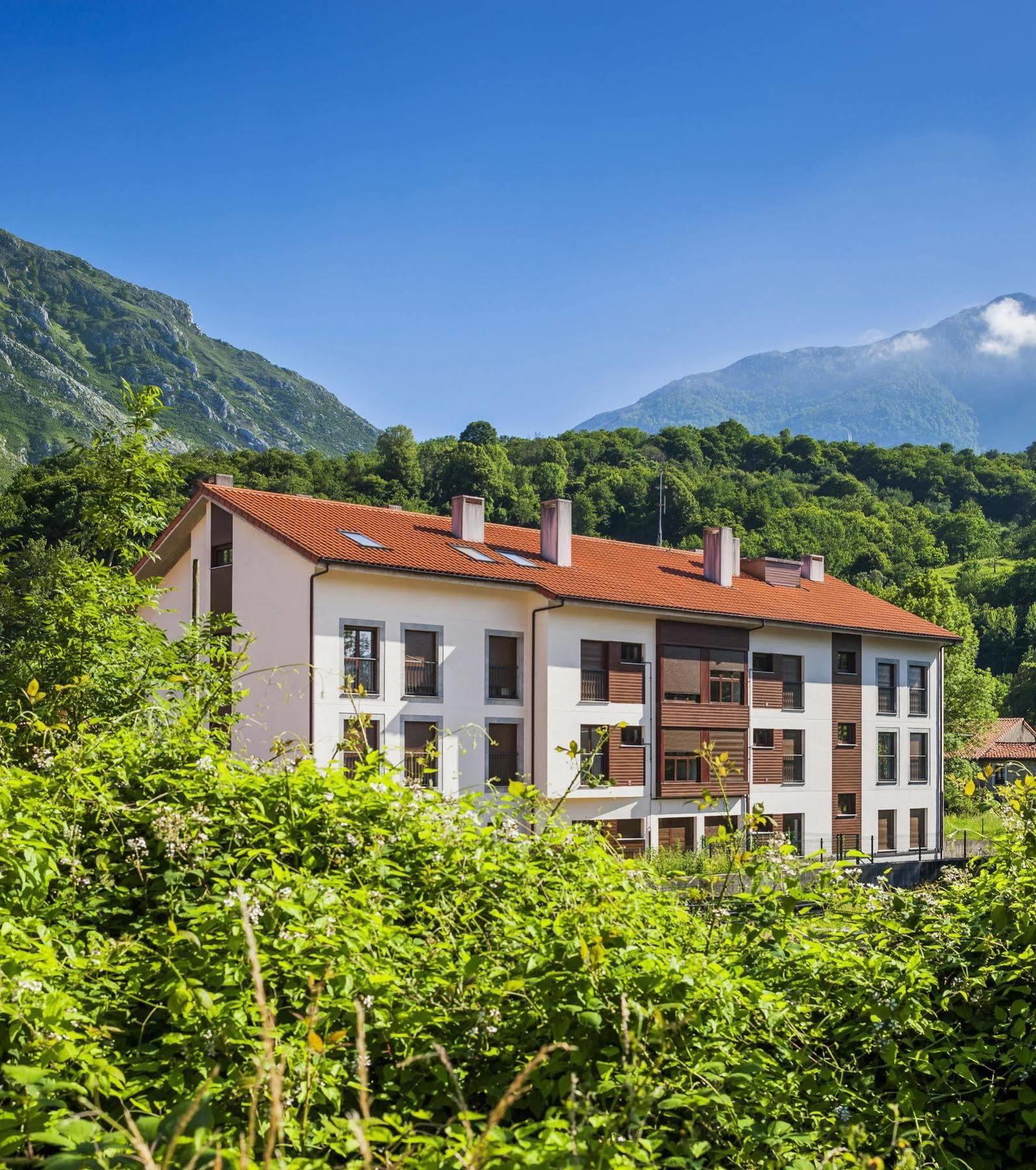 Apartamentos El Caxigu Аренас де Кабралес Екстериор снимка
